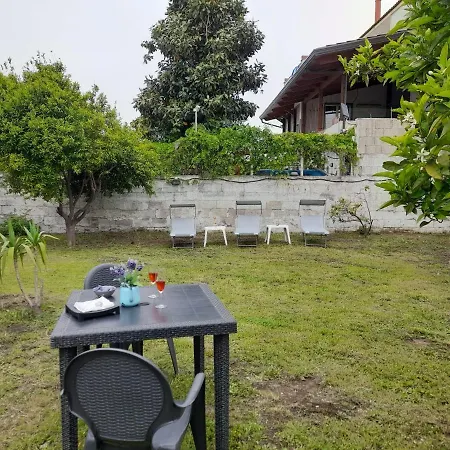 לינה וארוחת בוקר City Pompei Accommodations 3*