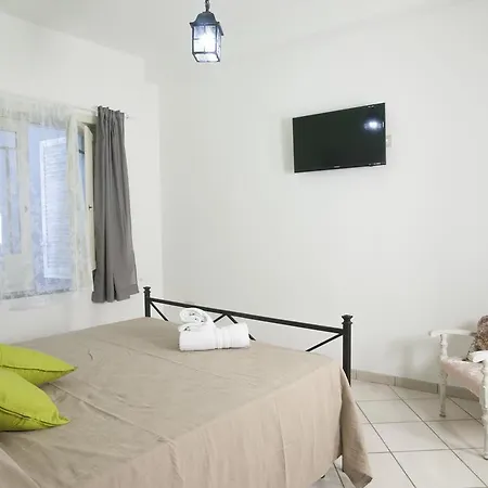 לינה וארוחת בוקר City Pompei Accommodations פומפיי