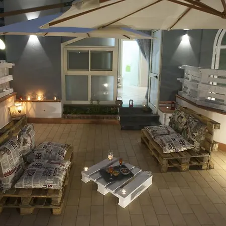 לינה וארוחת בוקר City Pompei Accommodations